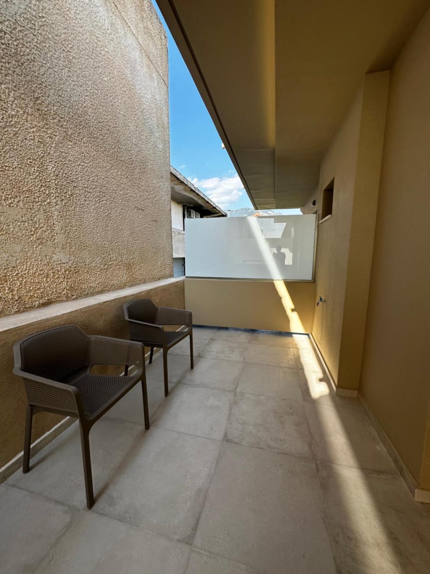 Aktaion Apartment *